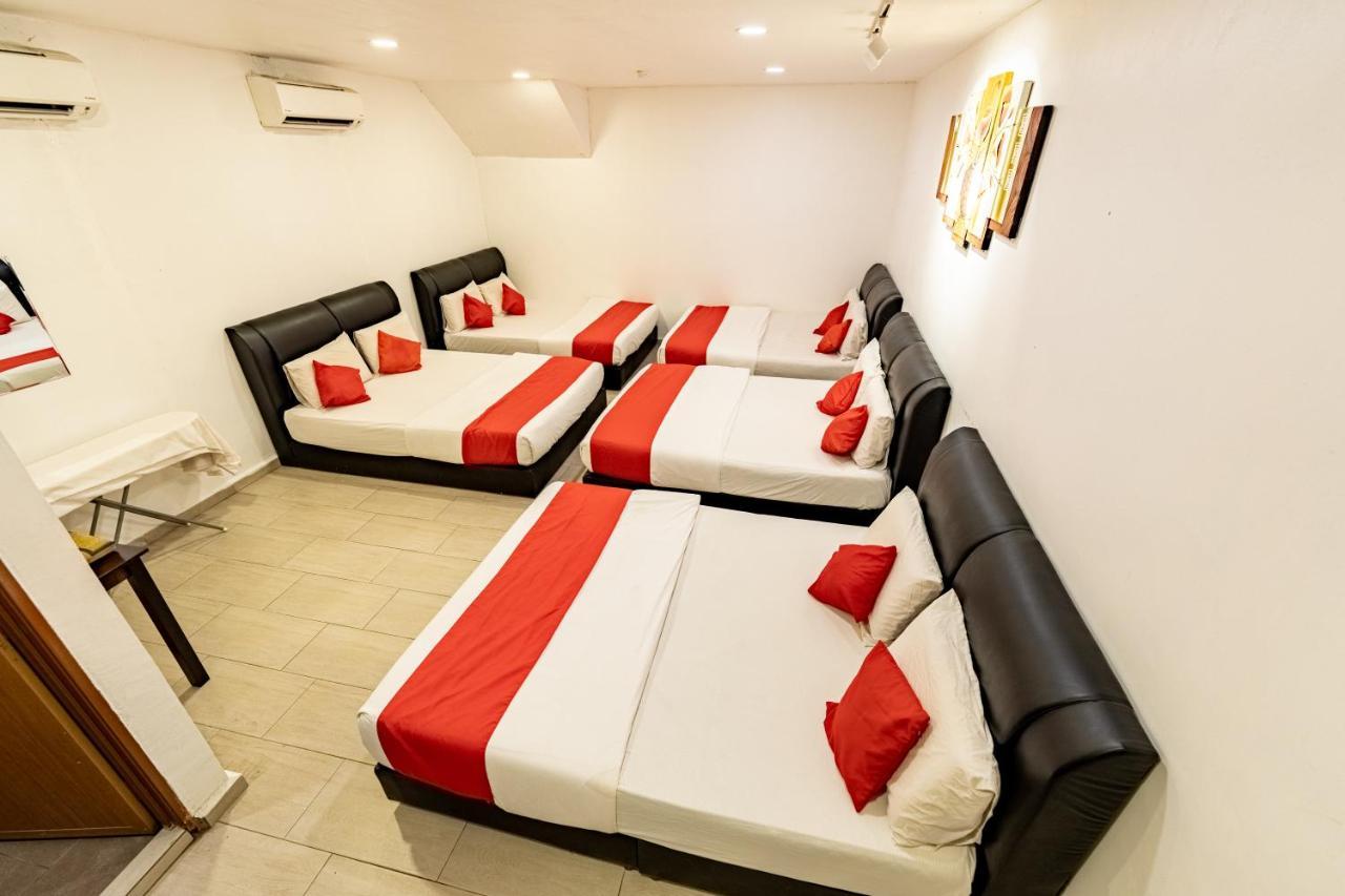 Mary J Hotel Family 10 Pax Room Kota Bharu Exterior photo