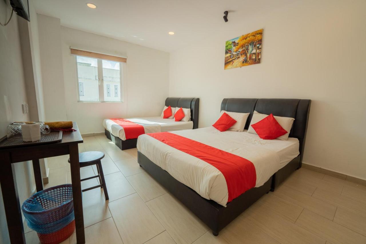 Mary J Hotel Family 10 Pax Room Kota Bharu Exterior photo